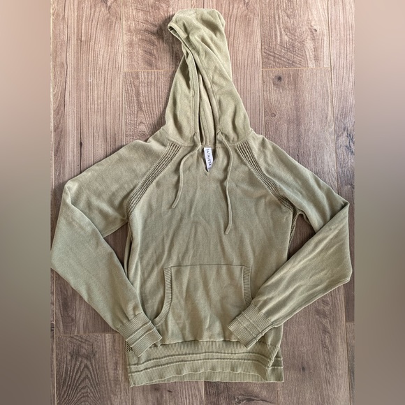 Athleta Evergreen Hooded Knit Sweater Olive Green
Casual Pullover XSmall hoodie - Picture 2 of 11